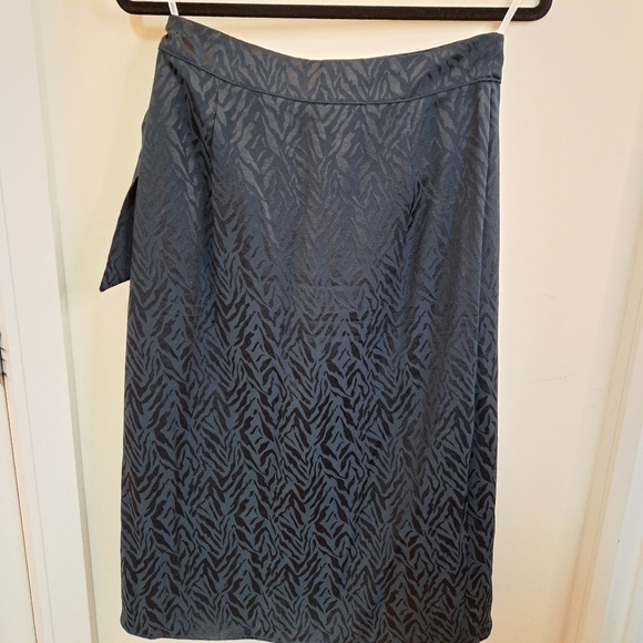 NWT Apricot skirt - Picture 5 of 7